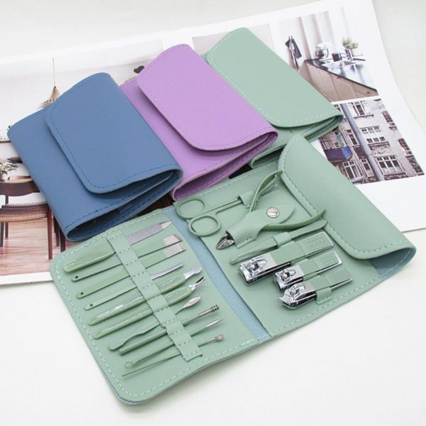 16-Piece Manicure & Pedicure Kit – Random color