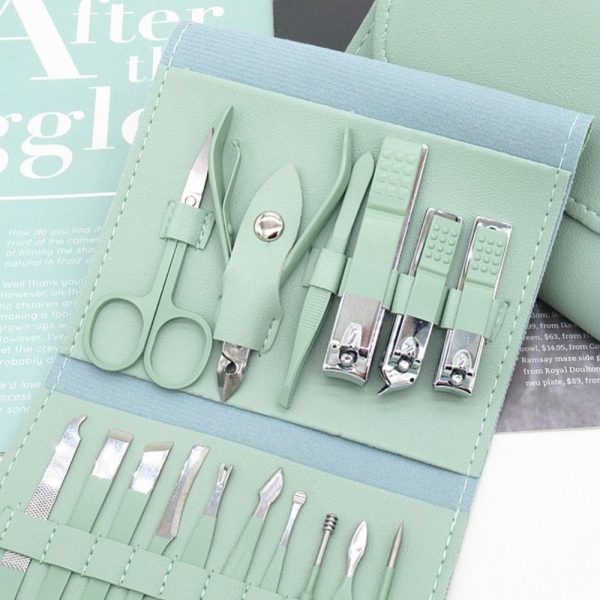 16-Piece Manicure & Pedicure Kit – Random color